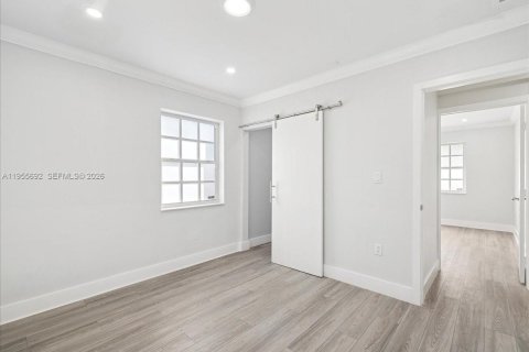 Casa en venta en Miami, Florida, 3 dormitorios, 124.86 m2 № 2032867 - foto 21