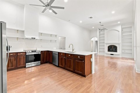 House in Bradenton, Florida 4 bedrooms, 315.87 sq.m. № 2348027 - photo 5