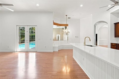 House in Bradenton, Florida 4 bedrooms, 315.87 sq.m. № 2348027 - photo 18