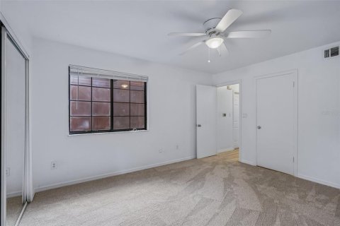 Townhouse in Gainesville, Florida 3 bedrooms, 127.28 sq.m. № 2106895 - photo 13