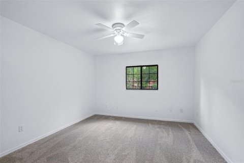 Townhouse in Gainesville, Florida 3 bedrooms, 127.28 sq.m. № 2106895 - photo 18