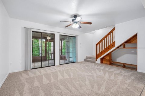 Townhouse in Gainesville, Florida 3 bedrooms, 127.28 sq.m. № 2106895 - photo 9