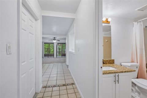 Townhouse in Gainesville, Florida 3 bedrooms, 127.28 sq.m. № 2106895 - photo 11