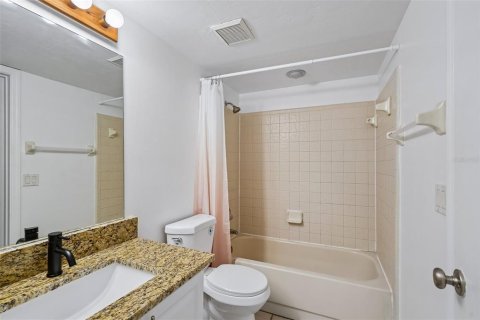 Townhouse in Gainesville, Florida 3 bedrooms, 127.28 sq.m. № 2106895 - photo 14