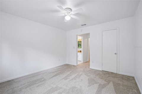 Townhouse in Gainesville, Florida 3 bedrooms, 127.28 sq.m. № 2106895 - photo 19
