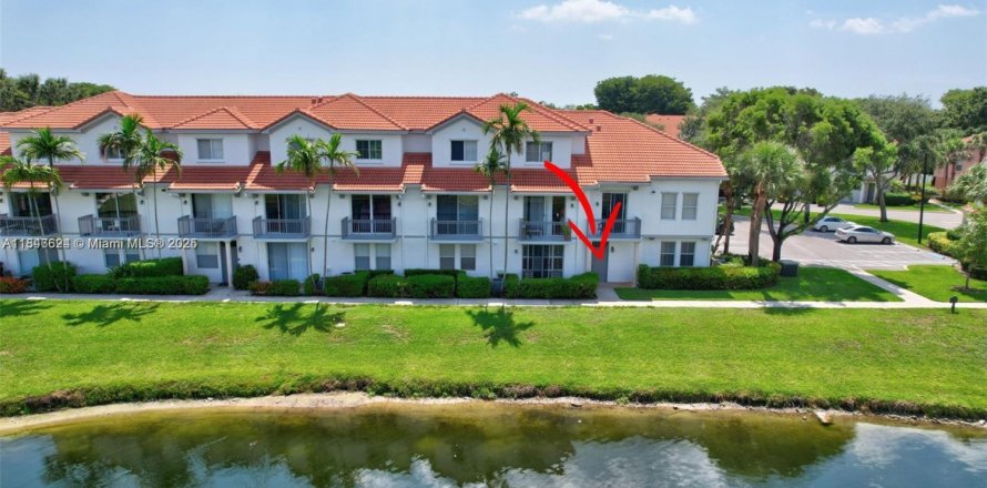 Condominio en Delray Beach, Florida, 2 dormitorios № 1936830