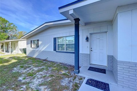 Villa ou maison à vendre à Largo, Floride: 2 chambres, 78.22 m2 № 1876872 - photo 2
