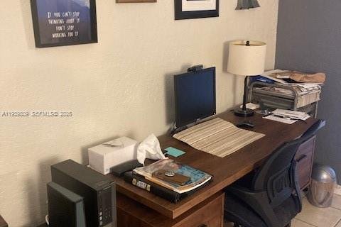 Copropriété à louer à Miami Beach, Floride: 41.81 m2 № 1997076 - photo 6