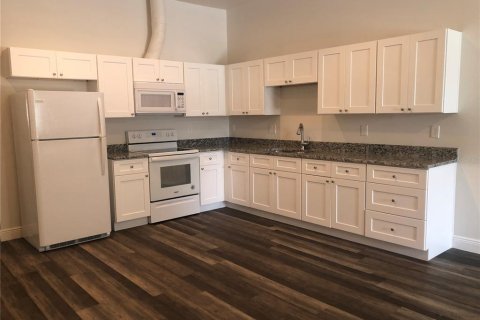 Apartamento en alquiler en Seffner, Florida, 3 dormitorios, 115.11 m2 № 1903268 - foto 2