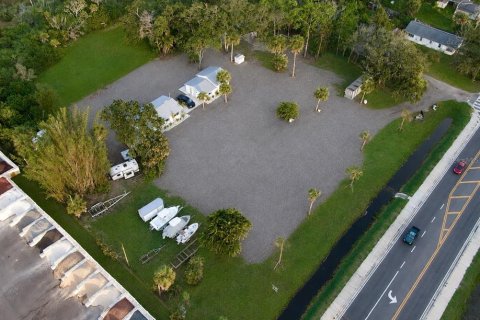House in Tarpon Springs, Florida 3 bedrooms, 76.55 sq.m. № 2287164 - photo 4