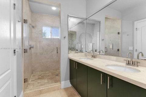 Adosado en alquiler en Miami, Florida, 3 dormitorios, 195.09 m2 № 1952054 - foto 25