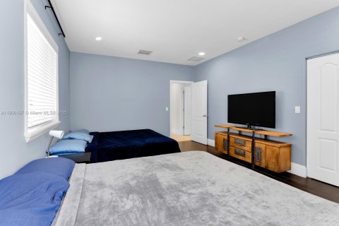 Adosado en alquiler en Miami, Florida, 3 dormitorios, 195.09 m2 № 1952054 - foto 29