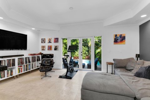 Adosado en alquiler en Miami, Florida, 3 dormitorios, 195.09 m2 № 1952054 - foto 19