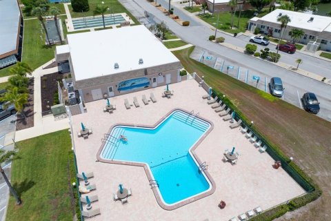 House in Saint Petersburg, Florida 2 bedrooms, 130.06 sq.m. № 2219645 - photo 26