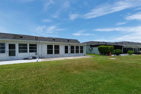 House in Saint Petersburg, Florida 2 bedrooms, 130.06 sq.m. № 2219645 - photo 19