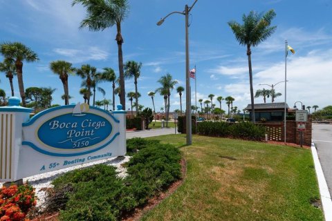 House in Saint Petersburg, Florida 2 bedrooms, 130.06 sq.m. № 2219645 - photo 27