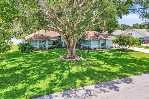 House in Winter Haven, Florida 4 bedrooms, 217.02 sq.m. № 1835144 - photo 22