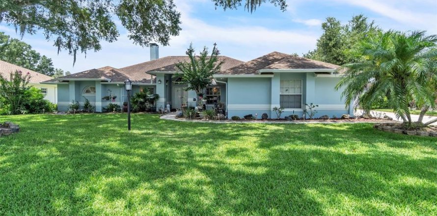 House in Winter Haven, Florida 4 bedrooms, 217.02 sq.m. № 1835144