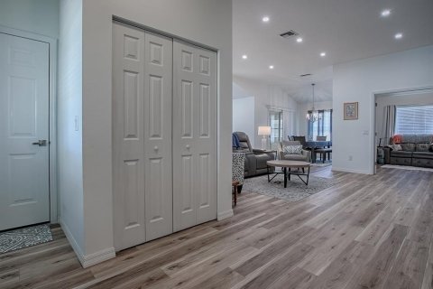 Casa en venta en The Villages, Florida, 3 dormitorios, 142.14 m2 № 1621946 - foto 11