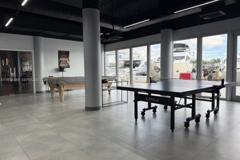 Condominio en alquiler en Miami Beach, Florida, 62.99 m2 № 1992506 - foto 29