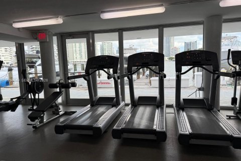 Condominio en alquiler en Miami Beach, Florida, 62.99 m2 № 1992506 - foto 28