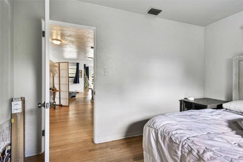 Immobilier commercial à vendre à Gulfport, Floride: 2 chambres, 129.51 m2 № 1912633 - photo 25