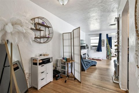 Immobilier commercial à vendre à Gulfport, Floride: 2 chambres, 129.51 m2 № 1912633 - photo 21