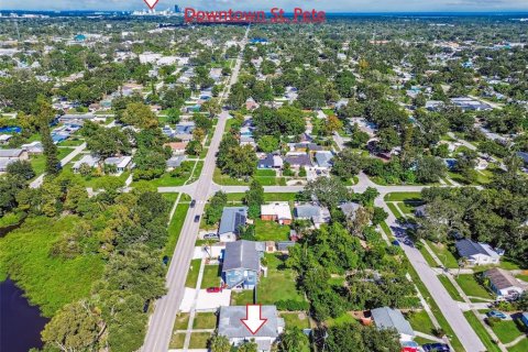 Immobilier commercial à vendre à Gulfport, Floride: 2 chambres, 129.51 m2 № 1912633 - photo 4