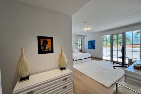 Apartment in Palm Beach, Florida 2 bedrooms, 176.51 sq.m. № 2245739 - photo 22