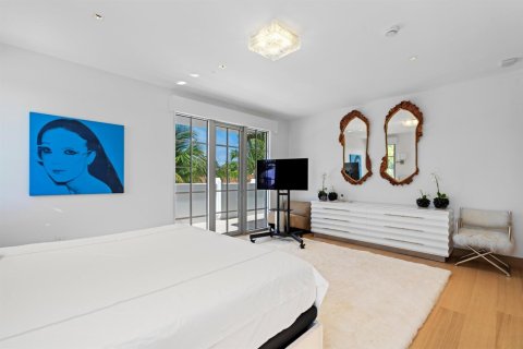 Apartment in Palm Beach, Florida 2 bedrooms, 176.51 sq.m. № 2245739 - photo 21
