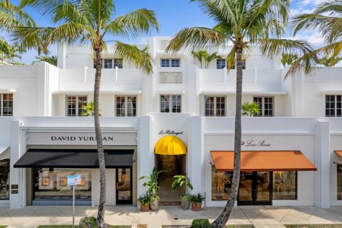 Apartment in Palm Beach, Florida 2 bedrooms, 176.51 sq.m. № 2245739
