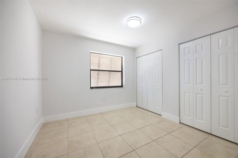 Adosado en alquiler en Miami, Florida, 3 dormitorios, 147.9 m2 № 1897981 - foto 6