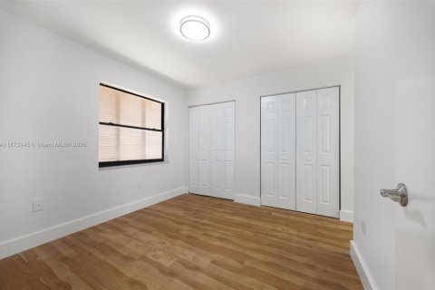 Adosado en alquiler en Miami, Florida, 3 dormitorios, 147.9 m2 № 1897981 - foto 9