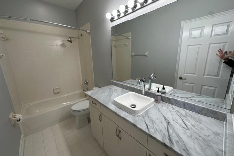 Townhouse in Orlando, Florida 3 bedrooms, 175.77 sq.m. № 1917745 - photo 15