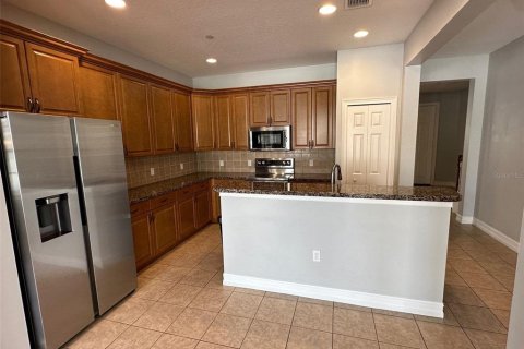 Townhouse in Orlando, Florida 3 bedrooms, 175.77 sq.m. № 1917745 - photo 3