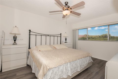 Купить кондоминиум в Пемброк-Пайнс, Флорида 2 спальни, 112.13м2, № 2036343 - фото 22