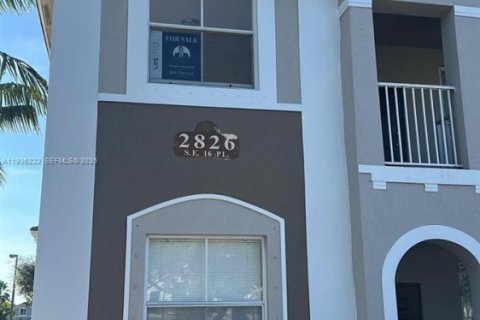 Condominio en Homestead, Florida, 3 dormitorios  № 2088447