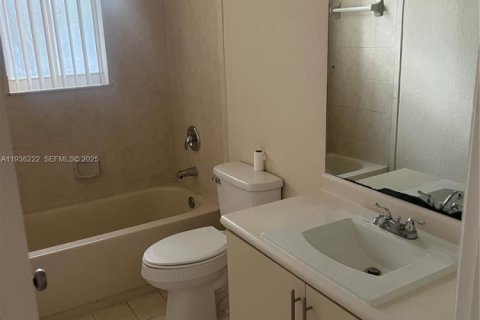 Купить кондоминиум в Хомстед, Флорида 3 спальни, 99.96м2, № 2088447 - фото 5
