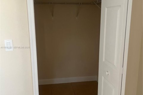 Купить кондоминиум в Хомстед, Флорида 3 спальни, 99.96м2, № 2088447 - фото 15