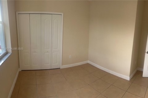 Купить кондоминиум в Хомстед, Флорида 3 спальни, 99.96м2, № 2088447 - фото 7