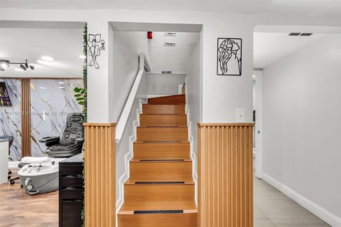 Immobilier commercial à vendre à Coral Gables, Floride № 1938306 - photo 20