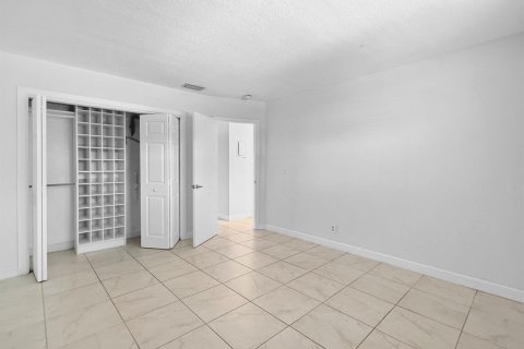 Copropriété à vendre à Wilton Manors, Floride: 1 chambre, 55.46 m2 № 2084797 - photo 12