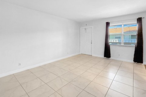 Copropriété à vendre à Wilton Manors, Floride: 1 chambre, 55.46 m2 № 2084797 - photo 4