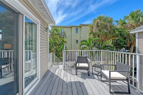 Villa ou maison à vendre à Holmes Beach, Floride: 3 chambres, 182.83 m2 № 2400184 - photo 15