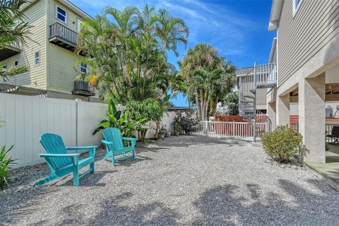 Villa ou maison à vendre à Holmes Beach, Floride: 3 chambres, 182.83 m2 № 2400184 - photo 28