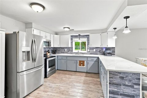 Casa en venta en Lake Wales, Florida, 4 dormitorios, 230.03 m2 № 2360793 - foto 3