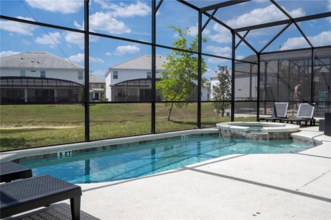 House in Kissimmee, Florida 9 bedrooms, 377.18 sq.m. № 1911414 - photo 22