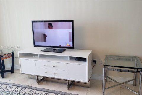 Condominio en alquiler en Sunny Isles Beach, Florida, 2 dormitorios, 159.33 m2 № 2050642 - foto 4