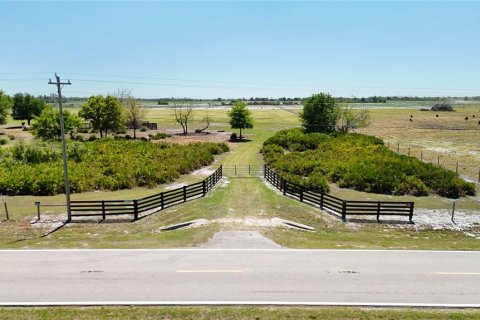 Terrain à vendre à Fort Meade, Floride № 2201682 - photo 2