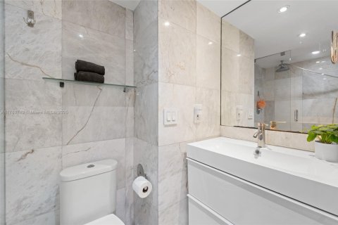 Copropriété à vendre à Miami Beach, Floride: 2 chambres, 94.76 m2 № 1738009 - photo 15